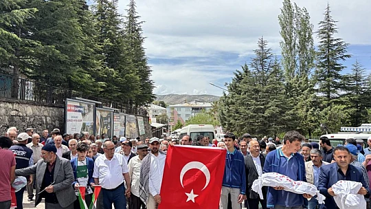 Arapgir Halkı Gazze İçin Yürüdü: Adalet ve Barış Vurgusu