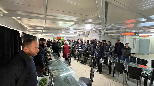 İhsan Akın: 'Üreten Hükmeder, İsraf Eden İflas Eder!'