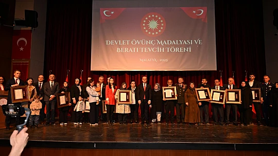 Hüzün ve Gurur Bir Arada: Kahramanlara Anlamlı Tören