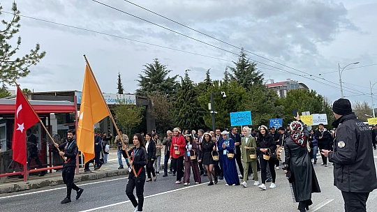 İnönü Üniversitesi 50. Yılını Coşkuyla Kutladı