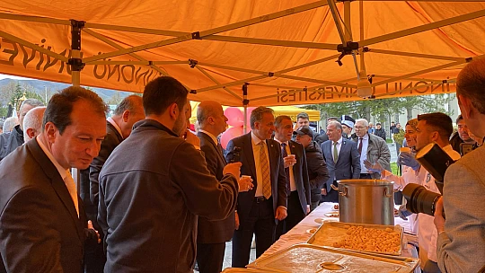 İnönü Üniversitesi 50. Yılını Coşkuyla Kutladı
