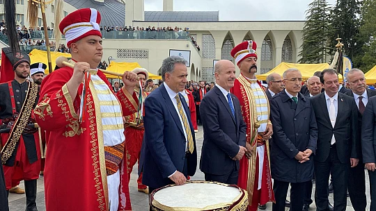 İnönü Üniversitesi 50. Yılını Coşkuyla Kutladı