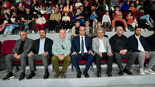 Yeşilyurt'ta Cambaz Mithat Gösterisi Nefes Kesti