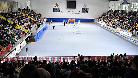 Yeşilyurt'ta Cambaz Mithat Gösterisi Nefes Kesti