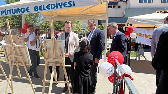 Pütürgeli Gençler Sanatlarını Sergiledi