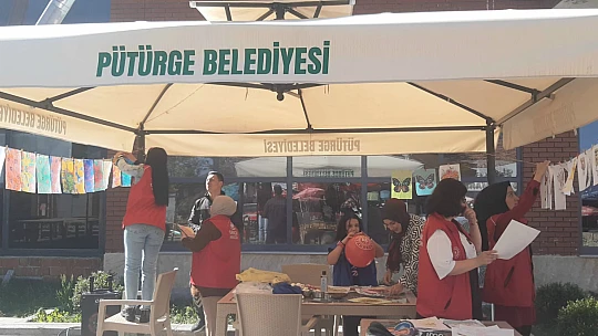 Pütürgeli Gençler Sanatlarını Sergiledi