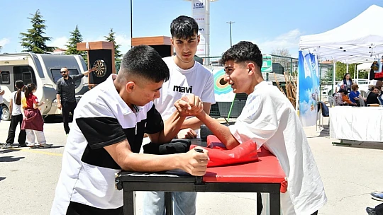 19 Mayıs'a Özel Festivalle Malatya'da Birlik Ruhu Güçlendi