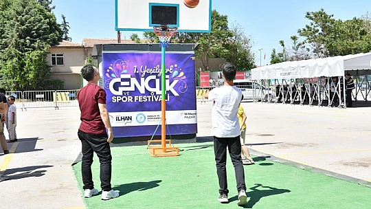 19 Mayıs'a Özel Festivalle Malatya'da Birlik Ruhu Güçlendi