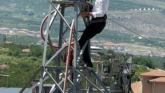 Doğa İçin Güzel Haber: 'Kale Belediyesi Leylek Yuvalarını Yeniledi'