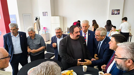 Malatya'da CHP'den Bayram Buluşması: Deprem ve Don Vurgusu