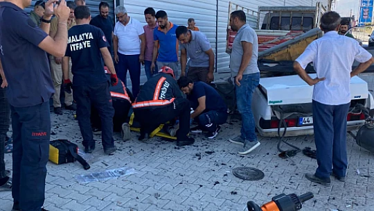 Yeşilyurt'ta Feci Trafik Kazası: Araç İkiye Bölündü, 2 Yaralı