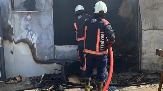 Malatya'da şantiye konteynerinde yangın!