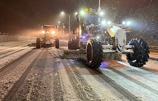 Elazığ Belediyesi Karla Mücadele Çalışmalarına Devam Ediyor