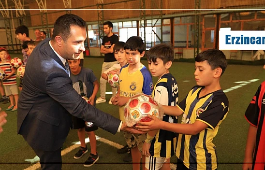 Erzincan Belediyesi Yaz Okulları kapanış programı yapıldı.