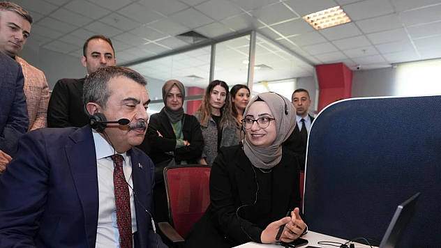 Bakan Tekin'den Van'da Anlamlı Ziyaret
