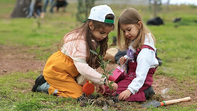 Bakan Tekin, Kültür ve Turizm Bakanı Ersoy'u Ağırladı