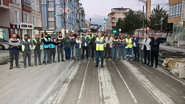 Başkan Uzun, 4 Eylül Caddesi'ndeki Çalışmaları İnceledi