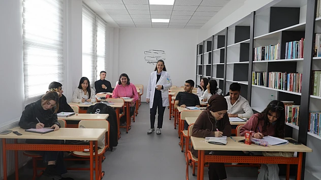 Battalgazi'de Öğrenciler Birebir Eğitimle Sınavlara Hazırlanıyor