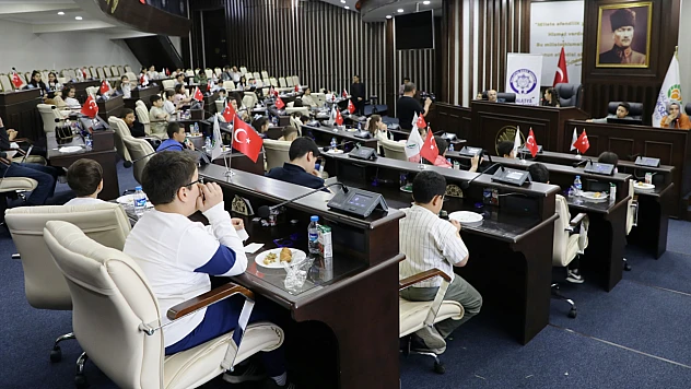 Büyükşehir Belediye Meclisinde Söz Çocukların