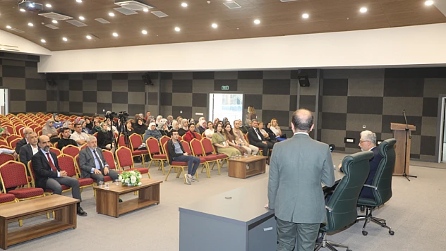 Elazığ Belediyesi'nden İnme Farkındalığına Yönelik Önemli Seminer
