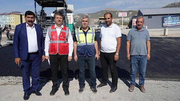 Esentepe Caddesi'nde Asfalt Serim Çalışmaları Başladı
