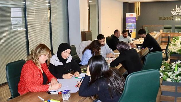 Gençler Proje Yazmayı Öğreniyor, Avrupa'ya Açılıyor