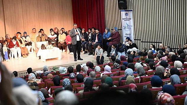 Hayati İnanç'tan Battalgazililere Hem Gülümseten Hem Düşündüren Akşam