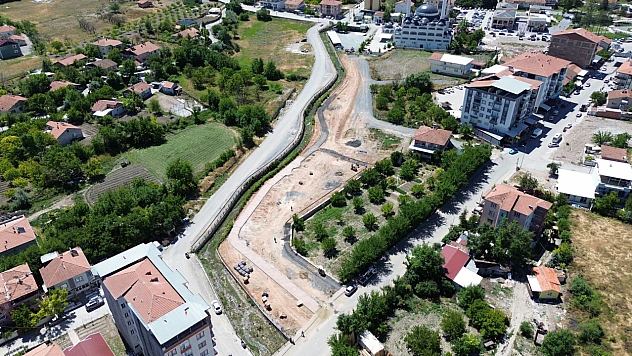 Yeşil Battalgazi Vizyonu Sürüyor: Alacakapı'ya Yeni Sosyal Yaşam Alanı