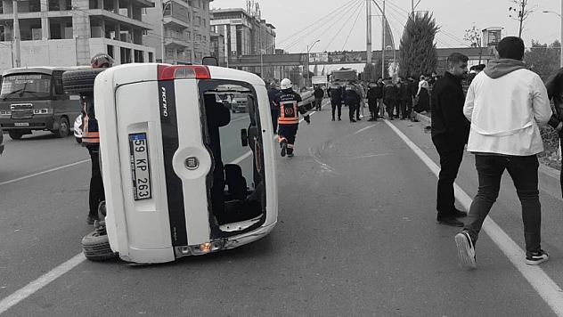 Yeşilyurt'ta Trafik Kazası: 3 Yaralı