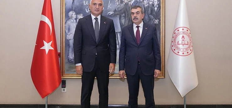 Fidanlar Atatürk'e Saygı, Geleceğe Nefes Olacak