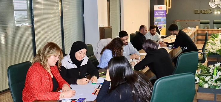 Gençler Proje Yazmayı Öğreniyor, Avrupa'ya Açılıyor