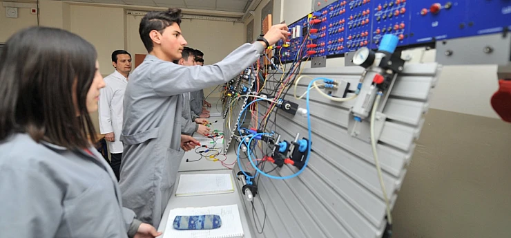 Yeşil ve Dijital Dönüşüme Uyumlu Mesleki Eğitim Hamlesi