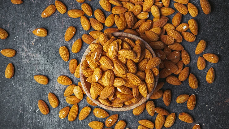 Acı kayısı çekirdeği: Faydalı mı, tehlikeli mi?