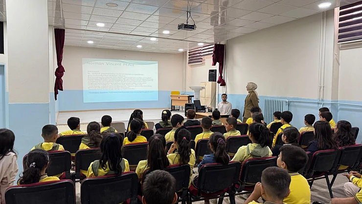 Büyükşehir'den Öğrenci ve Velilere Eğitim Desteği