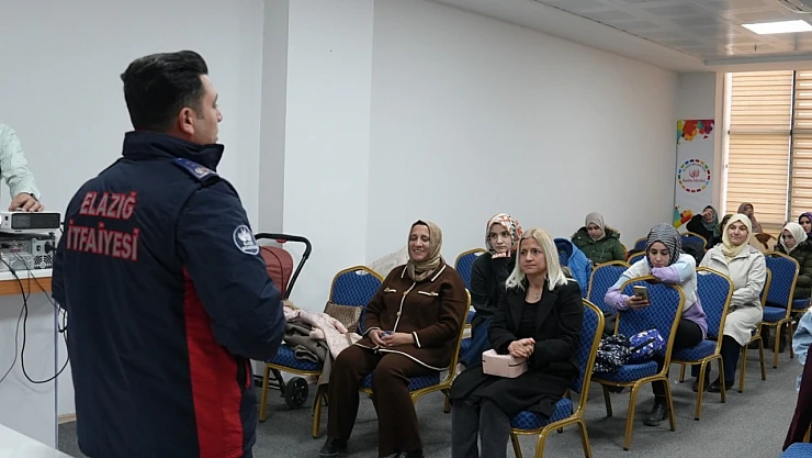 Elazığ Belediyesi Anne Çocuk Akademisi'nde Eğitimler Devam Ediyor