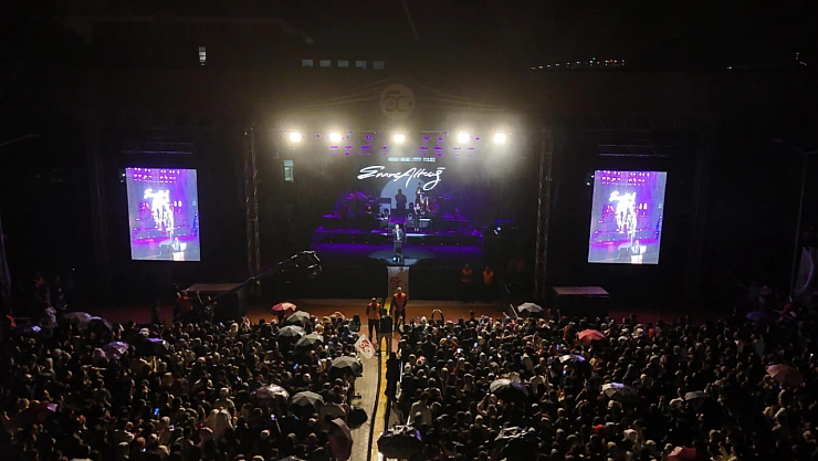 Emre Altuğ Elazığ'da Sahne Aldı