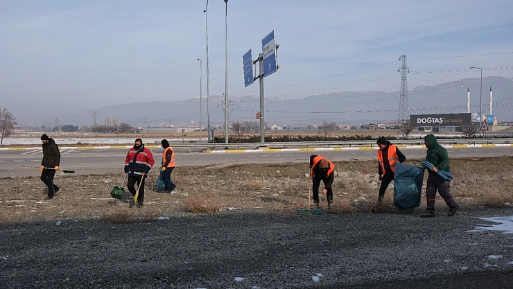 Erzincan Genelinde Temizlik Çalışmaları Aralıksız Devam Ediyor