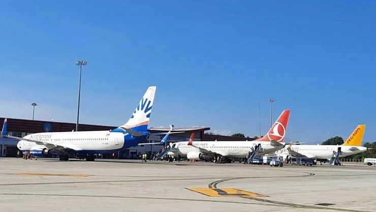 Havada Hareketli Günler: Malatya Havalimanı'nda Trafik Yoğunluğu.