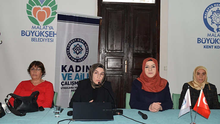 Kadın Meclisi'nden Toplumsal Bilinci Güçlendiren Konferans