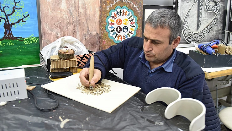 Resim Kursuyla Hem Öğreniyorlar Hem Sosyalleşiyorlar