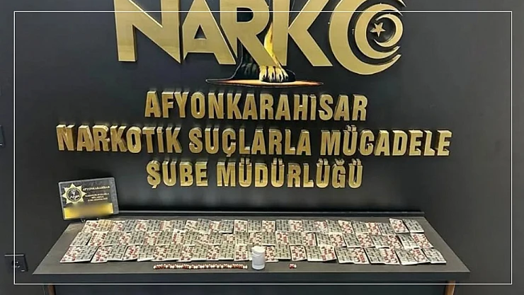 Sokak Satıcılarına Darbe: 2 Bin 987 Sentetik Ecza Ele Geçirildi