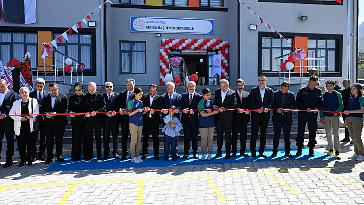 Vali Seddar Yavuz, Adnan Başdemir Ortaokulu'nun Açılışına Katıldı