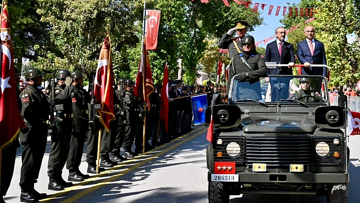 Zafer Bayramı'nın 103. Yılı Malatya'da Törenlerle Kutlandı