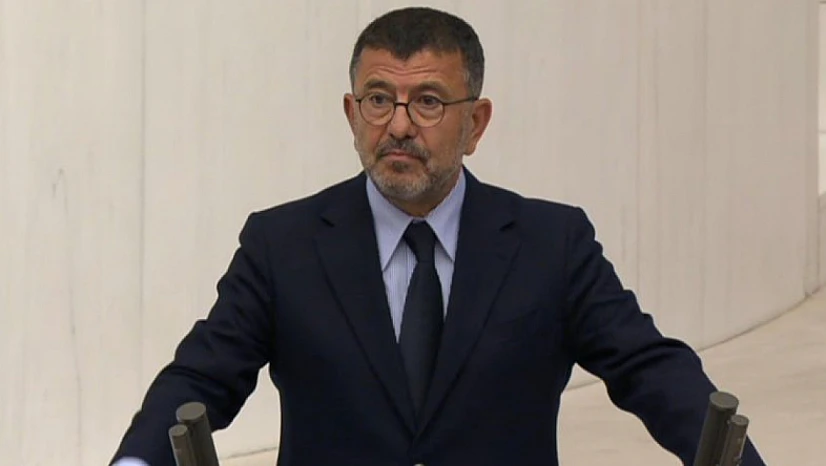 Ağbaba: 'Yaşasın 30 Ağustos, Yaşasın Bağımsız Türkiye Cumhuriyeti'