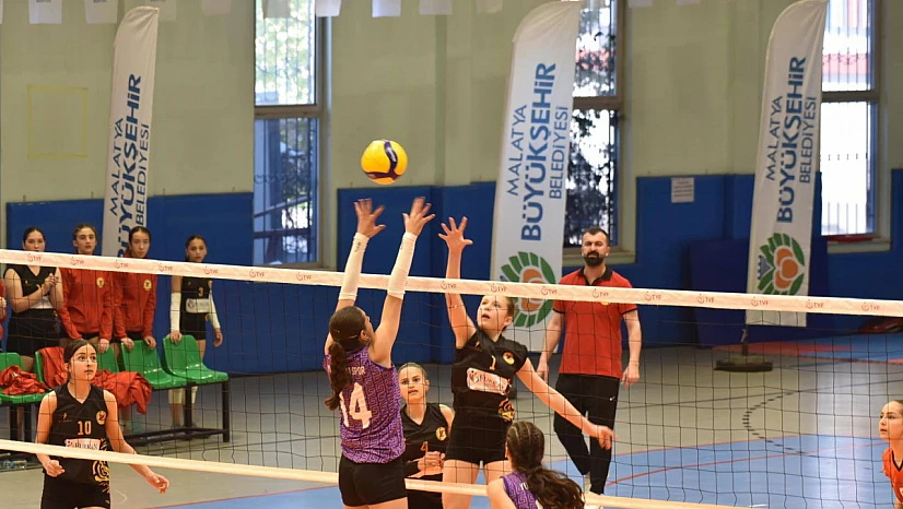 Genç Kızlar Voleybol Grup Şampiyonası Malatya'da Tamamlandı