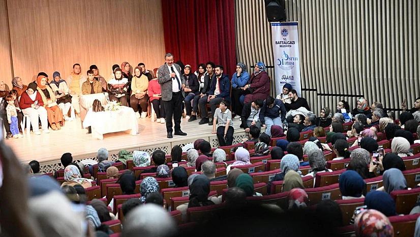 Hayati İnanç'tan Battalgazililere Hem Gülümseten Hem Düşündüren Akşam