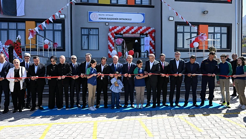 Vali Seddar Yavuz, Adnan Başdemir Ortaokulu'nun Açılışına Katıldı
