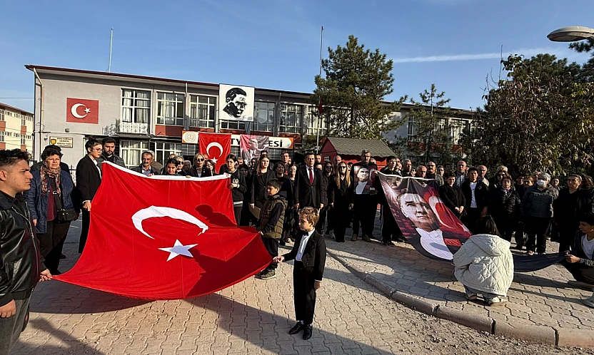CHP İlçe Başkanları: Atatürk'ü Kalbimizden Silemezsiniz